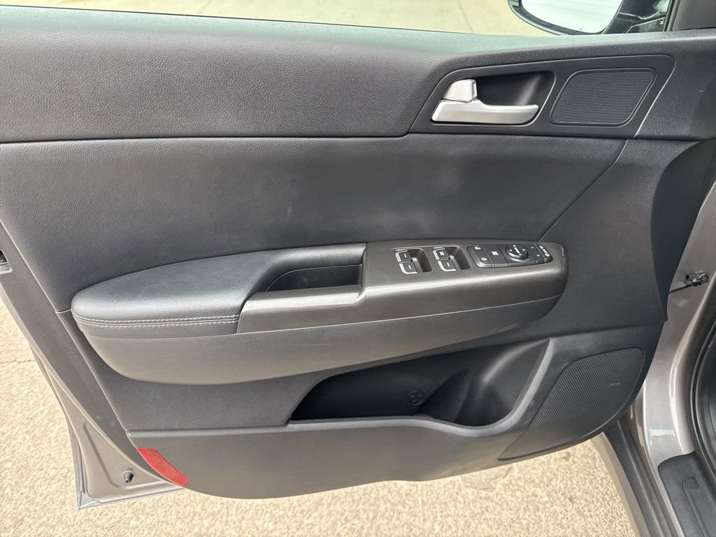 Used 2017 Kia Sportage EX w/ EX Premium Package image 10