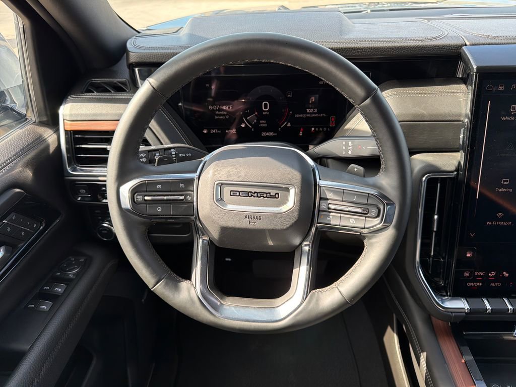 Used 2025 GMC Yukon XL Denali image 18