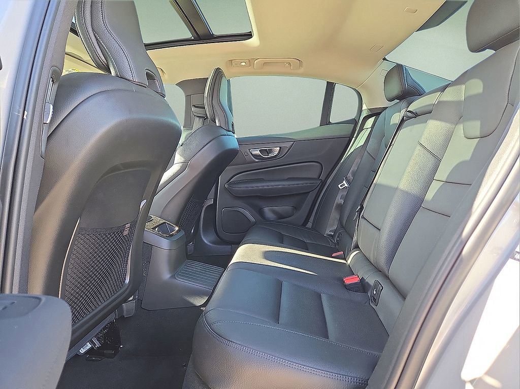 Certified 2023 Volvo S60 T8 Plus image 15