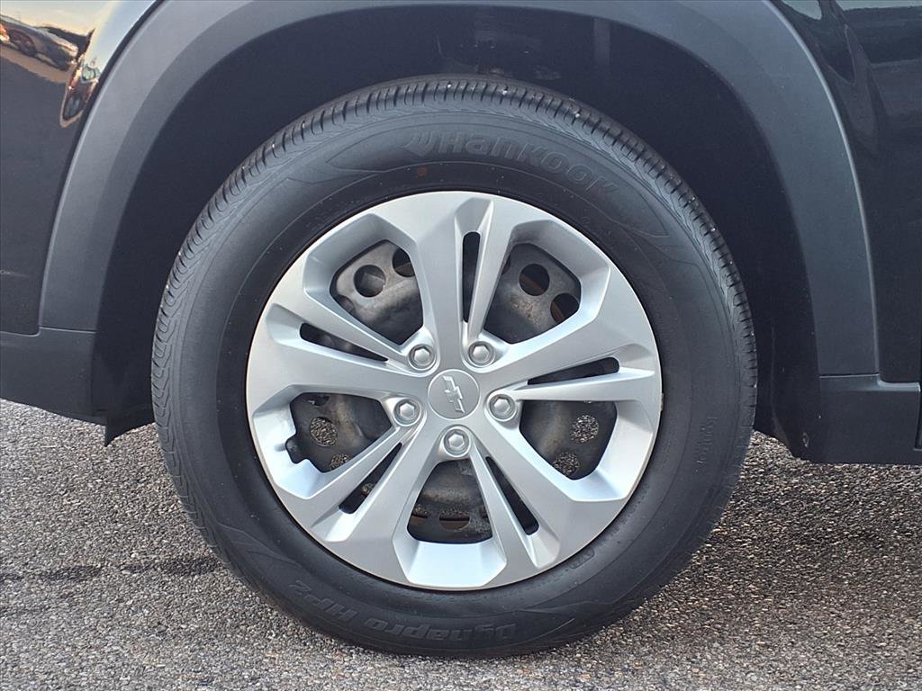 Used 2024 Chevrolet Trax LS image 22