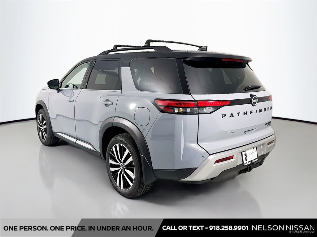 New 2025 Nissan Pathfinder Platinum w/ Black Appearance Package image 7