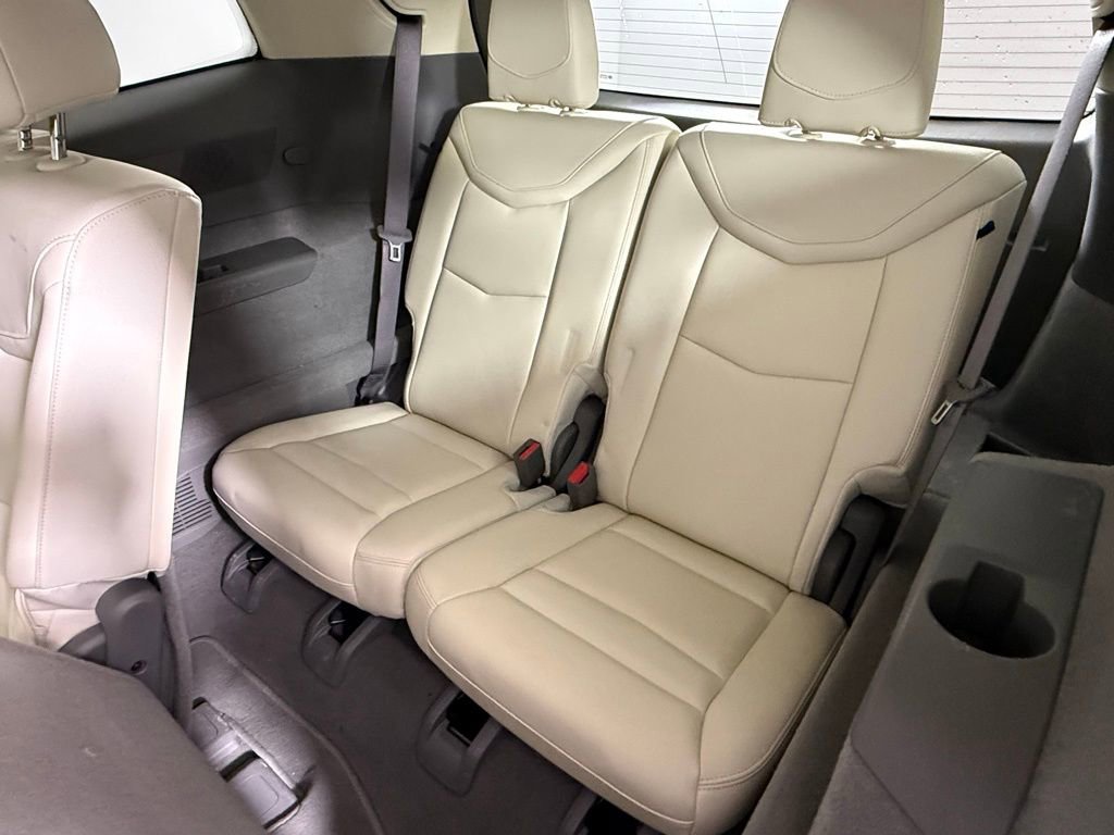 Used 2021 Cadillac XT6 Premium Luxury image 14