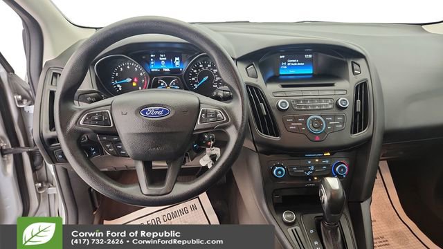 Used 2016 Ford Focus SE image 14
