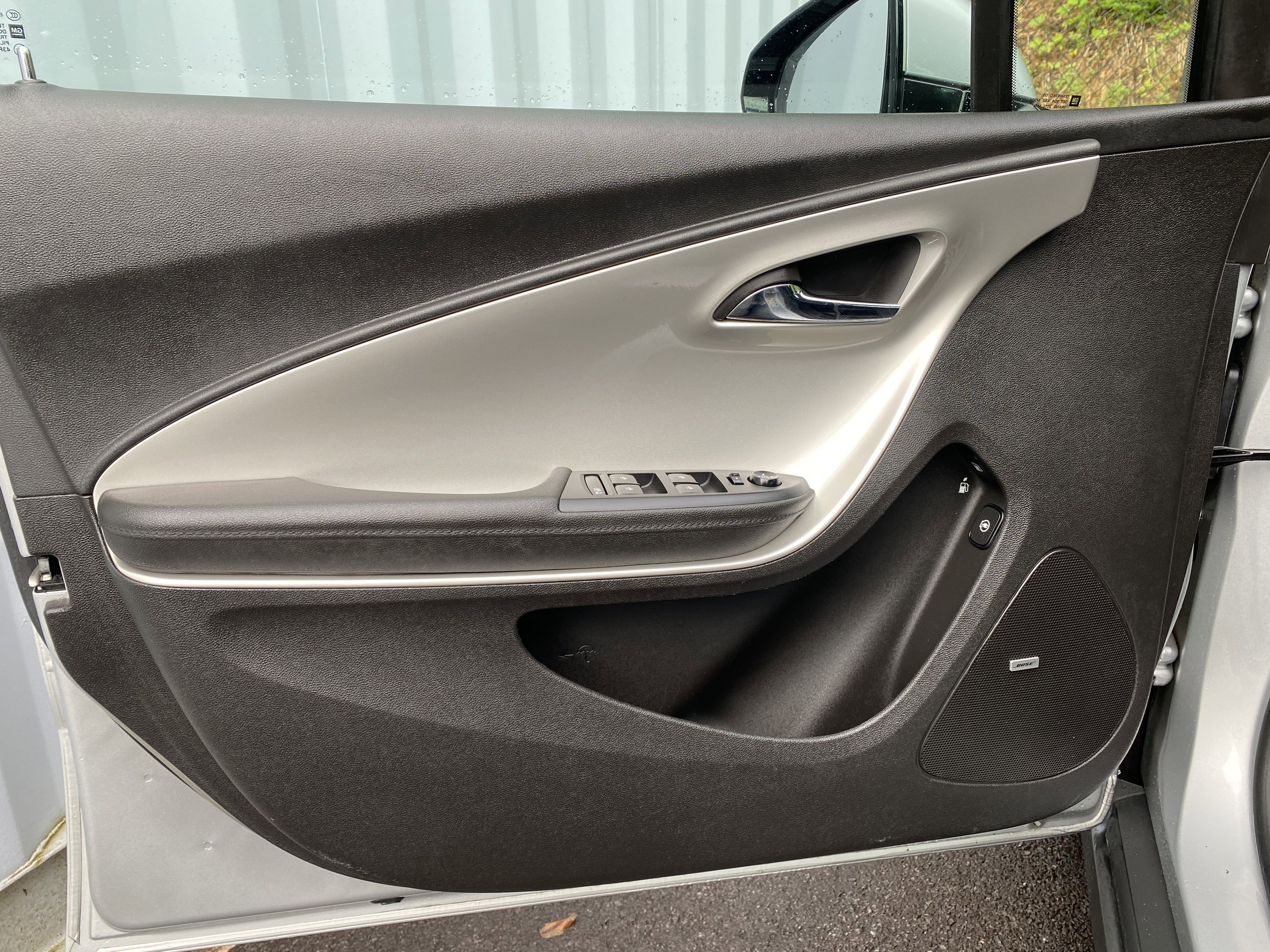 Used 2012 Chevrolet Volt Premium w/ Premium Trim Package FWD image 15