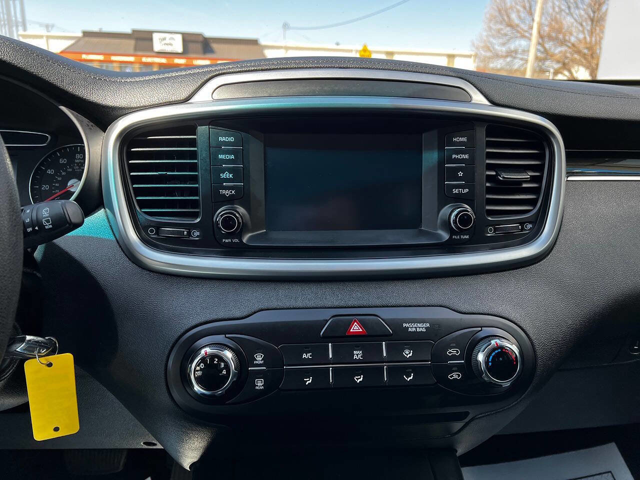 Used 2020 Kia Sorento AWD V6 image 42