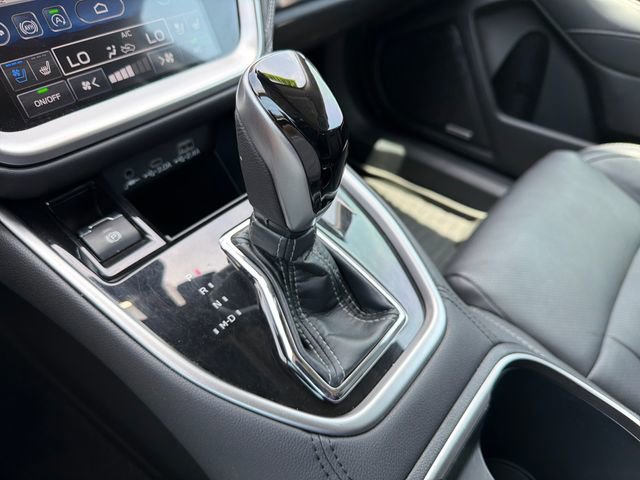 Certified 2025 Subaru Outback Touring AWD/4WD image 15