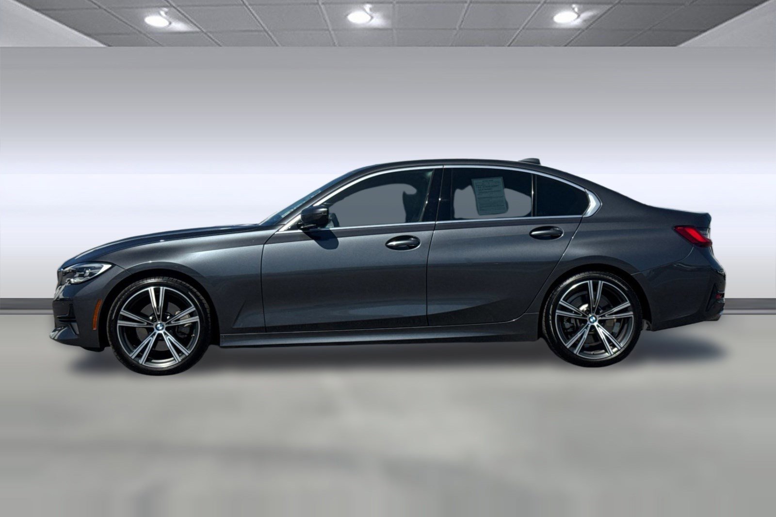 Used 2021 BMW 330i Sedan w/ Driving Assistance Package RWD image 2