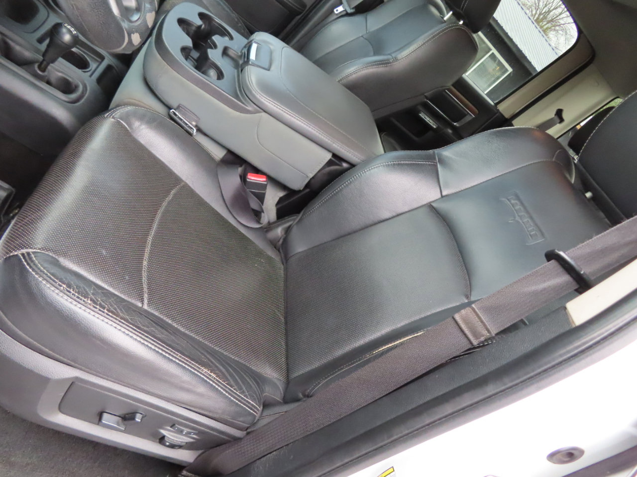 Used 2016 RAM 2500 Tradesman w/ Chrome Appearance Group image 29