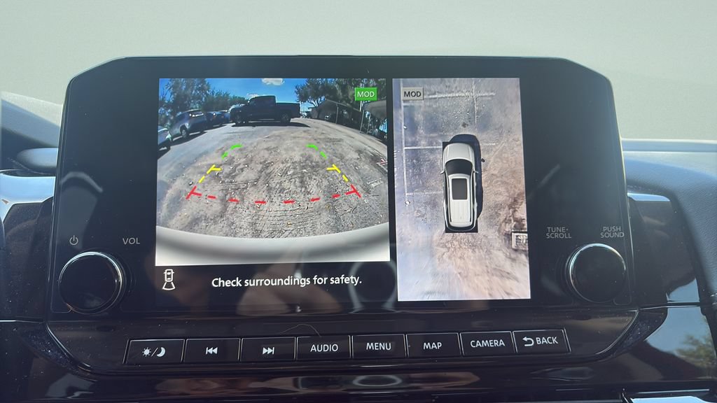 Used 2023 Nissan Pathfinder Platinum w/ Cargo Package AWD/4WD image 18