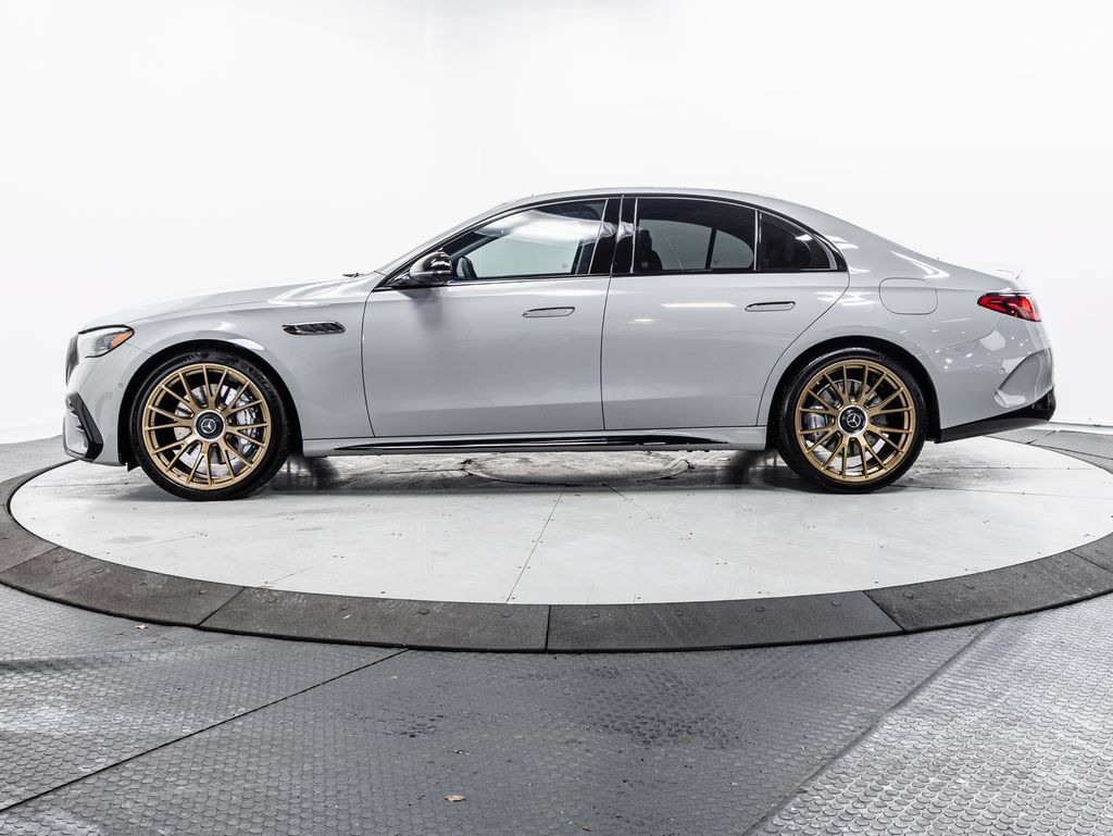 Used 2025 Mercedes-Benz E 53 AMG e 4MATIC Sedan w/ Multicontour Seating Package image 4