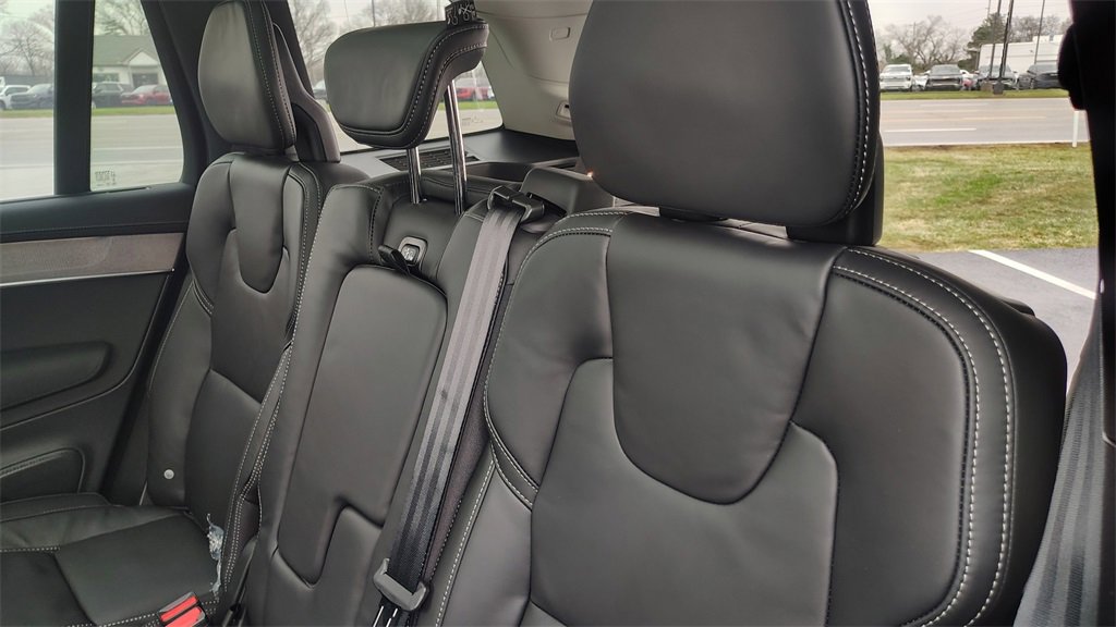 New 2026 Volvo XC90 B6 Ultra image 28