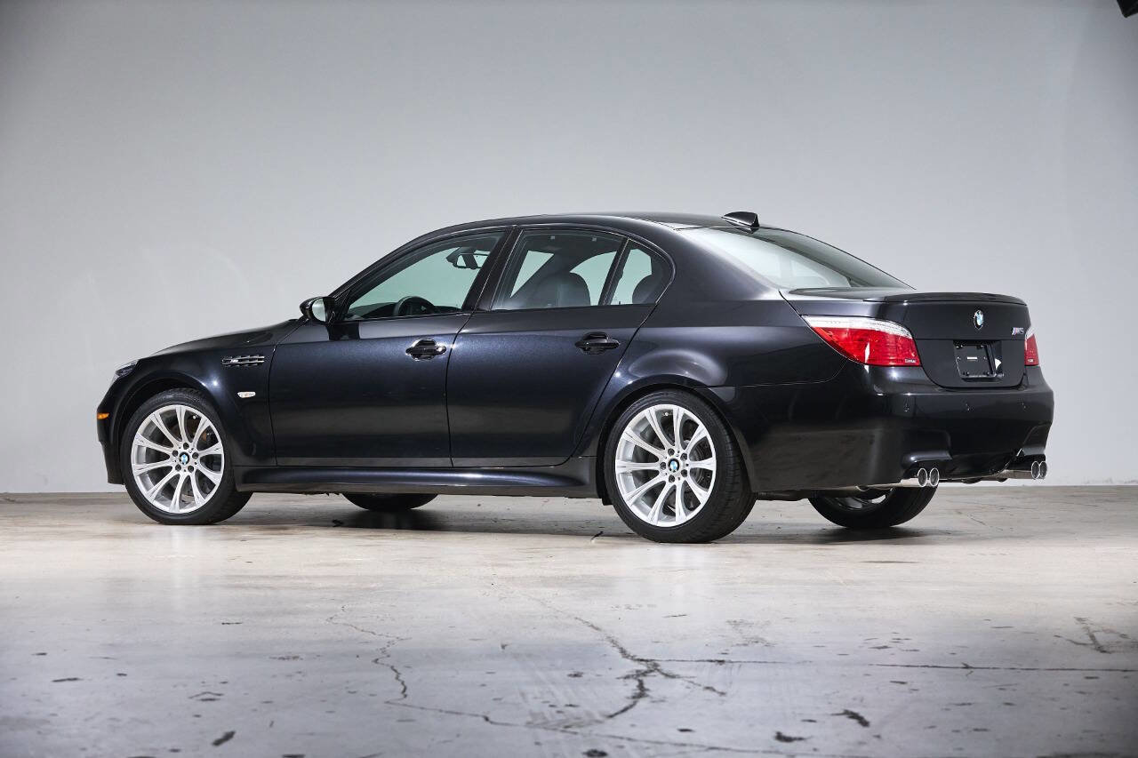 Used 2008 BMW M5 image 17