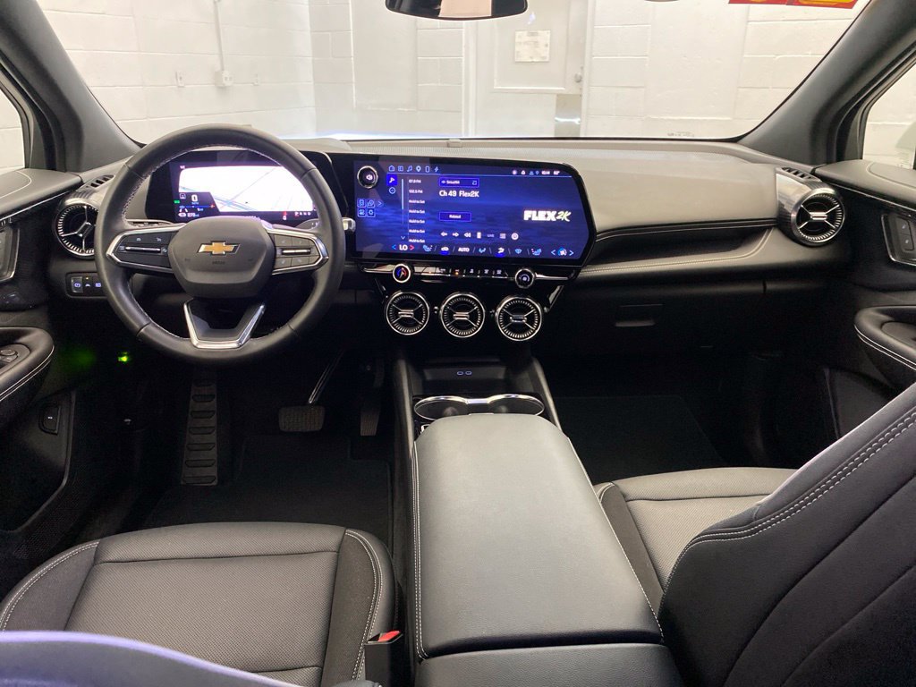 Used 2024 Chevrolet Blazer EV LT AWD/4WD image 11