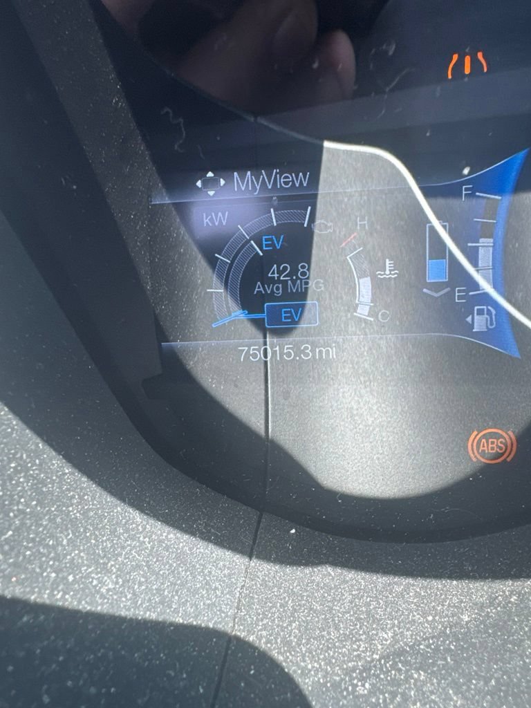 Used 2016 Ford Fusion SE w/ Equipment Group 502A FWD image 10