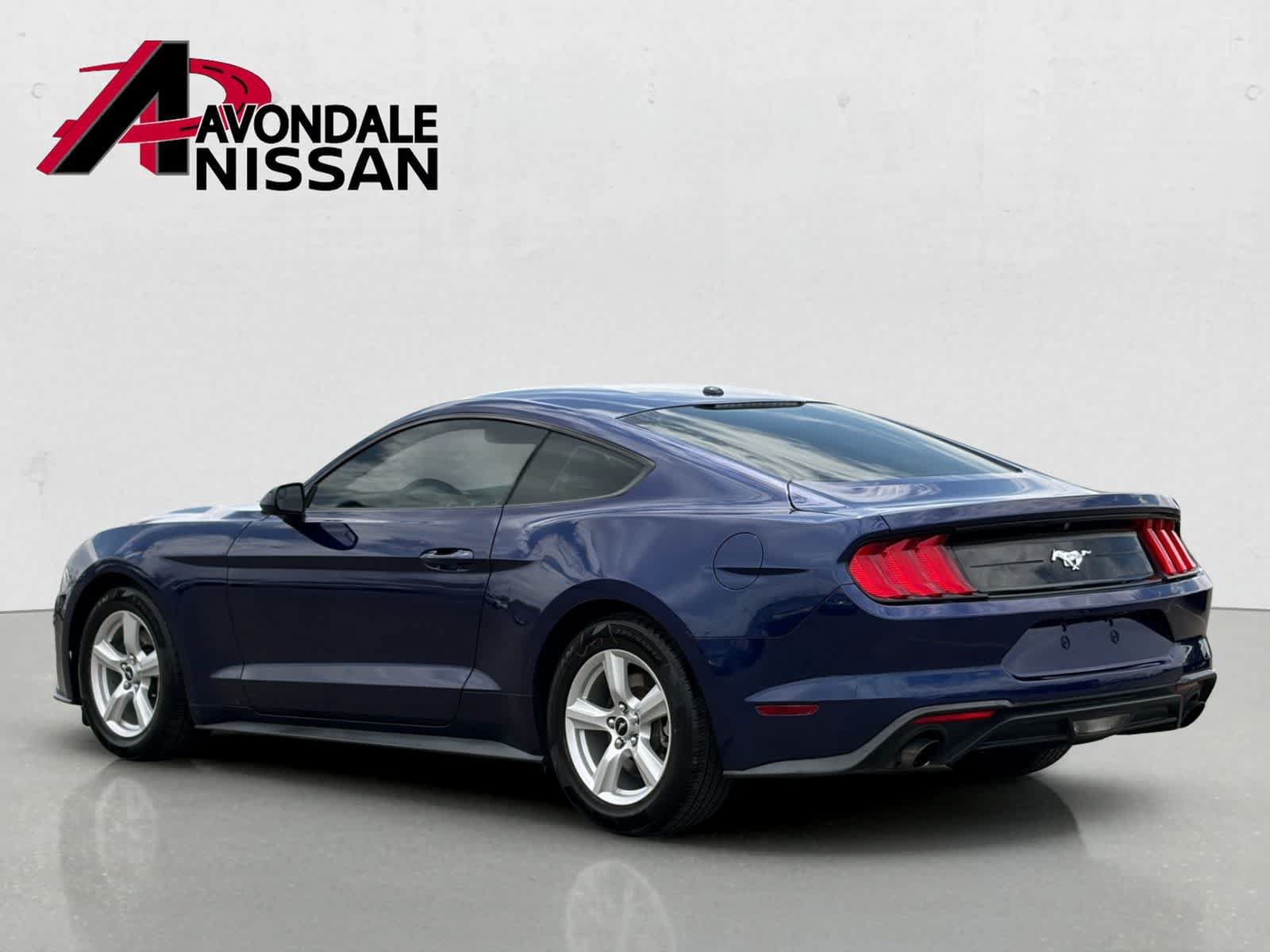Used 2019 Ford Mustang Coupe RWD image 3