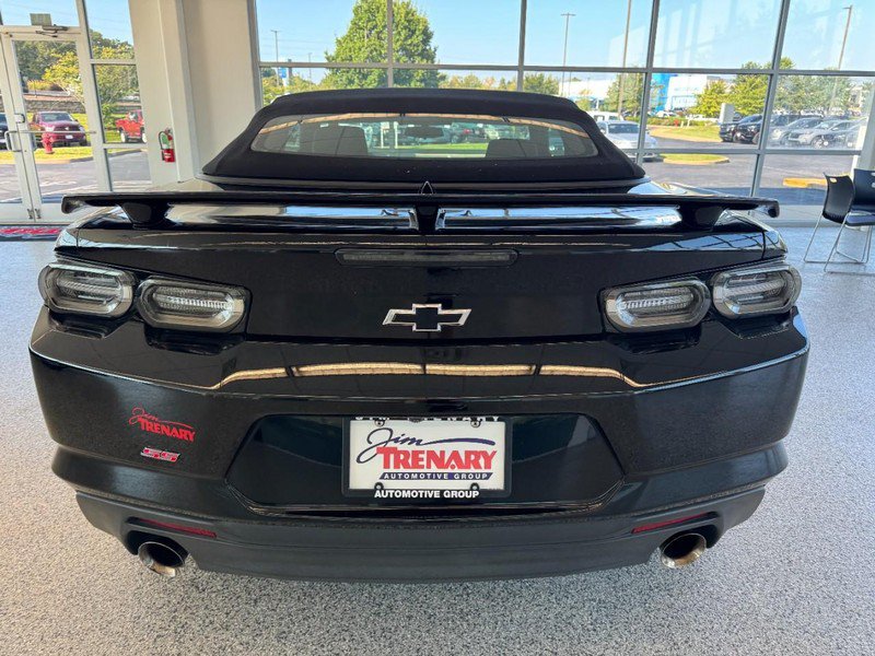 Used 2022 Chevrolet Camaro SS RWD image 4
