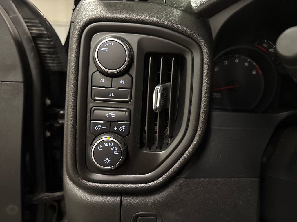 Used 2021 Chevrolet Silverado 3500 W/T AWD/4WD image 17