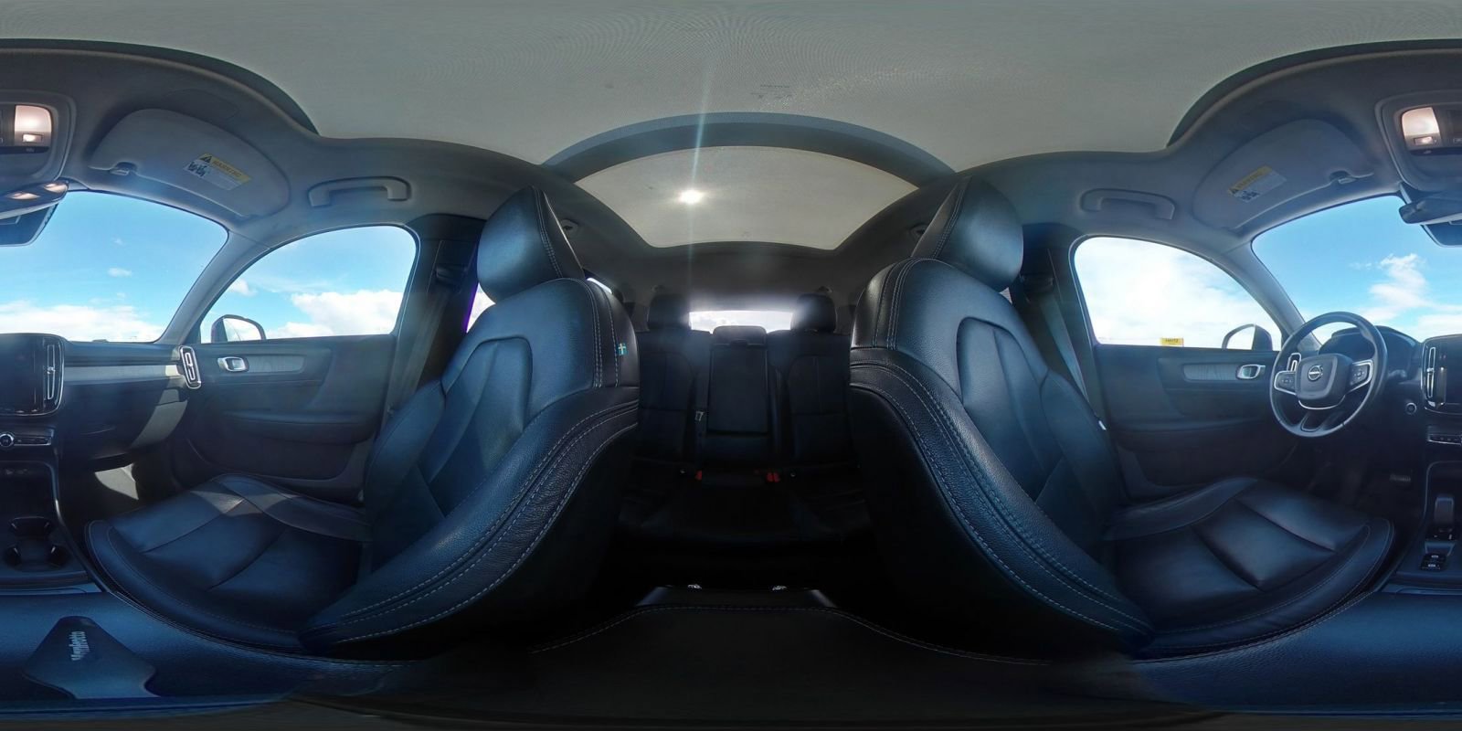Used 2024 Volvo XC40 B5 Core AWD/4WD image 45