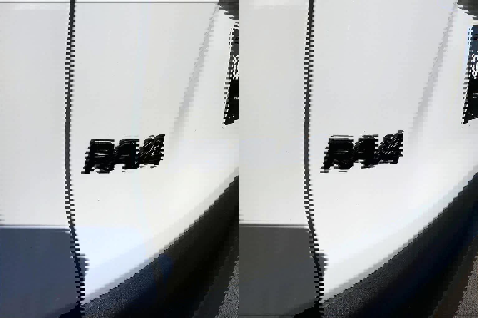 Used 2024 Toyota RAV4 LE image 29