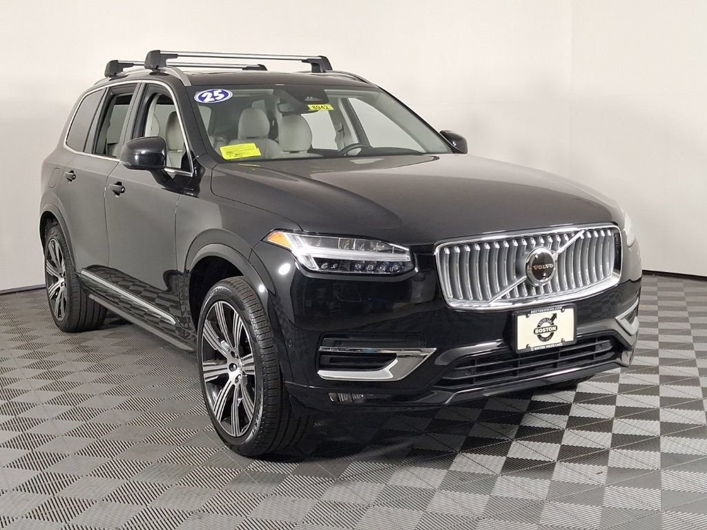 Certified 2025 Volvo XC90 B6 Plus w/ Protection Package Premier AWD/4WD image 2