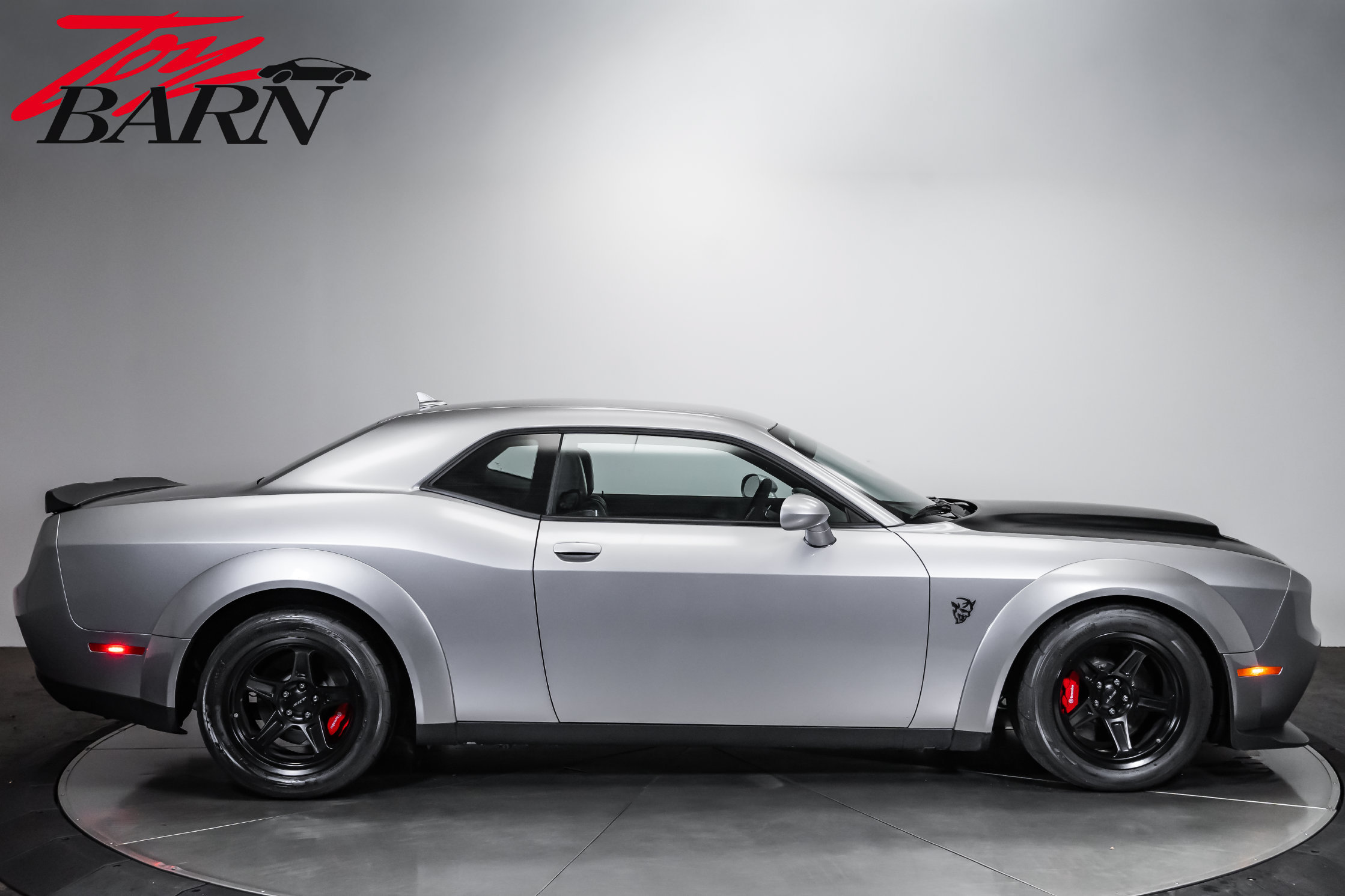 Used 2018 Dodge Challenger SRT Demon RWD image 6