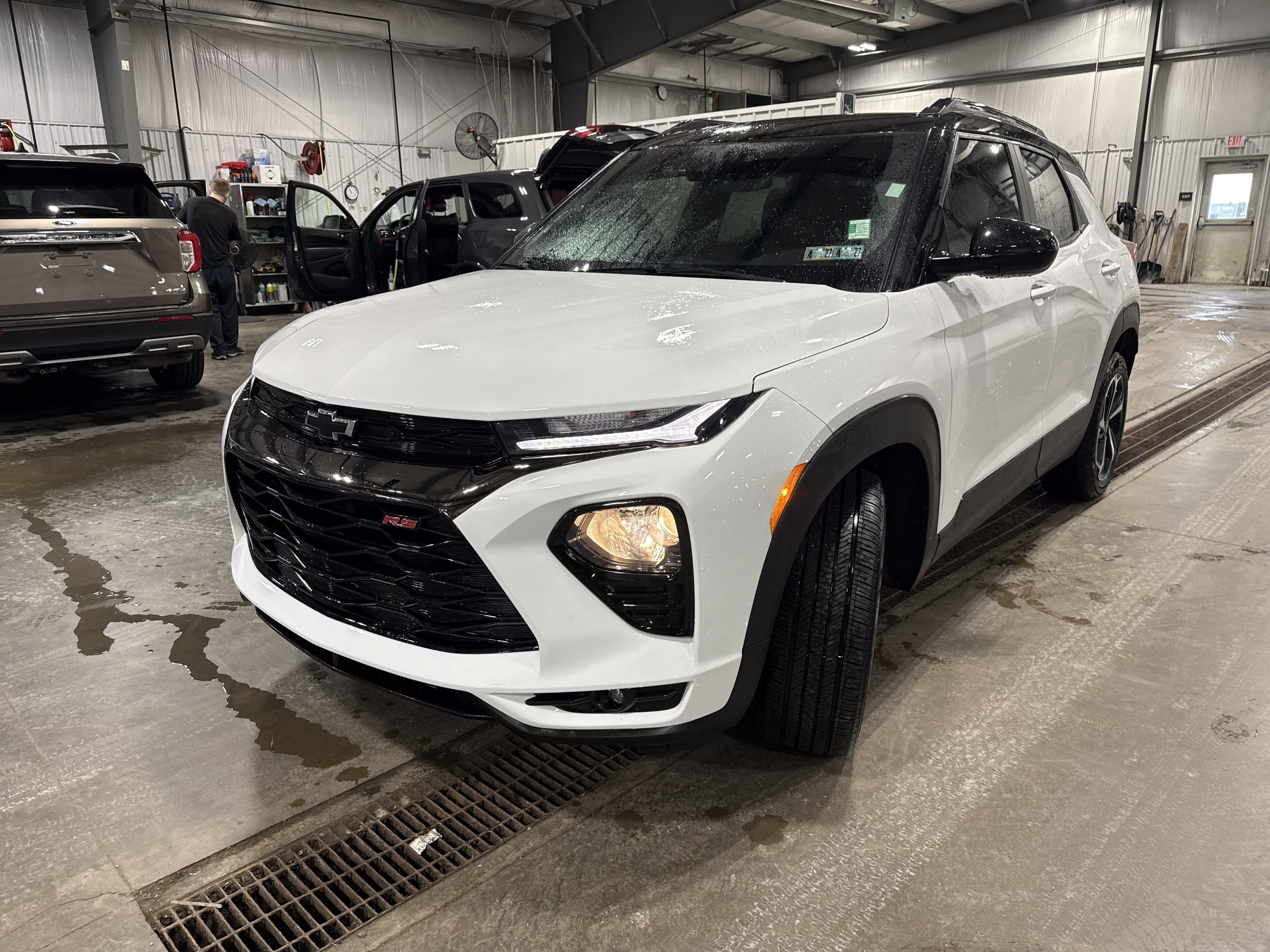 Used 2023 Chevrolet TrailBlazer RS w/ Convenience Package FWD image 6