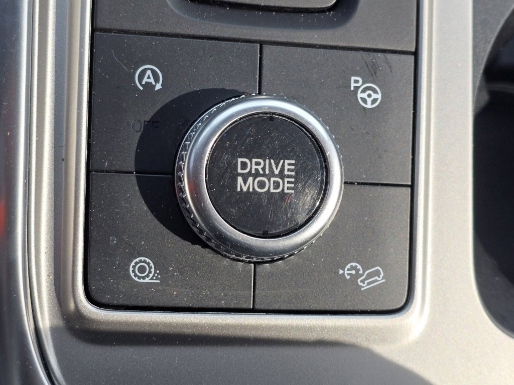 Used 2020 Ford Explorer Platinum w/ Premium Technology Package image 30