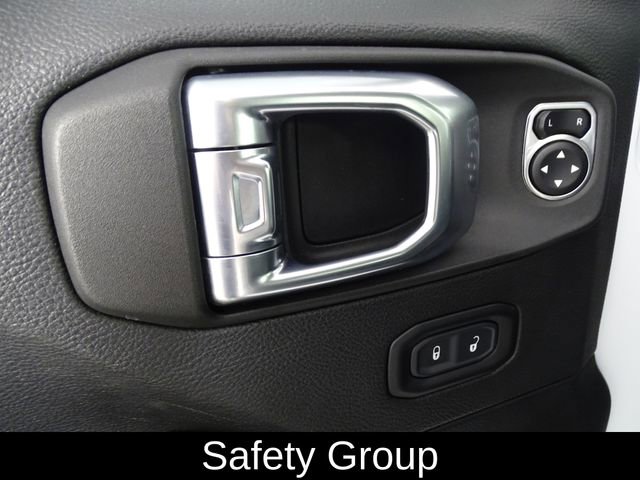 Used 2021 Jeep Gladiator Overland image 17