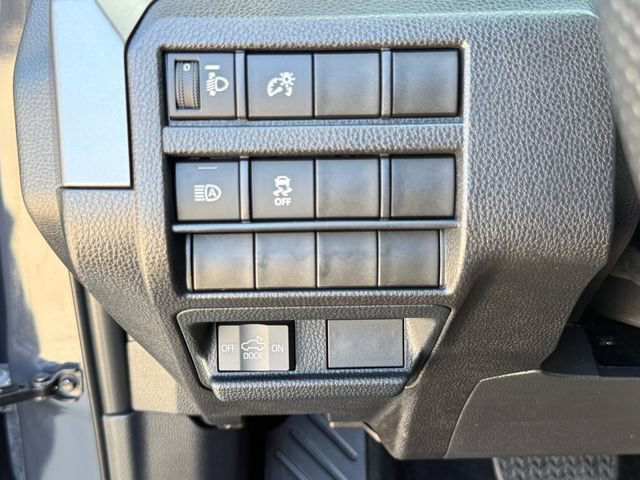 Used 2025 Toyota Tacoma SR5 RWD image 18