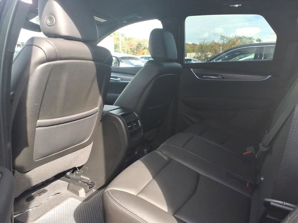 Used 2025 Cadillac XT5 Luxury image 18