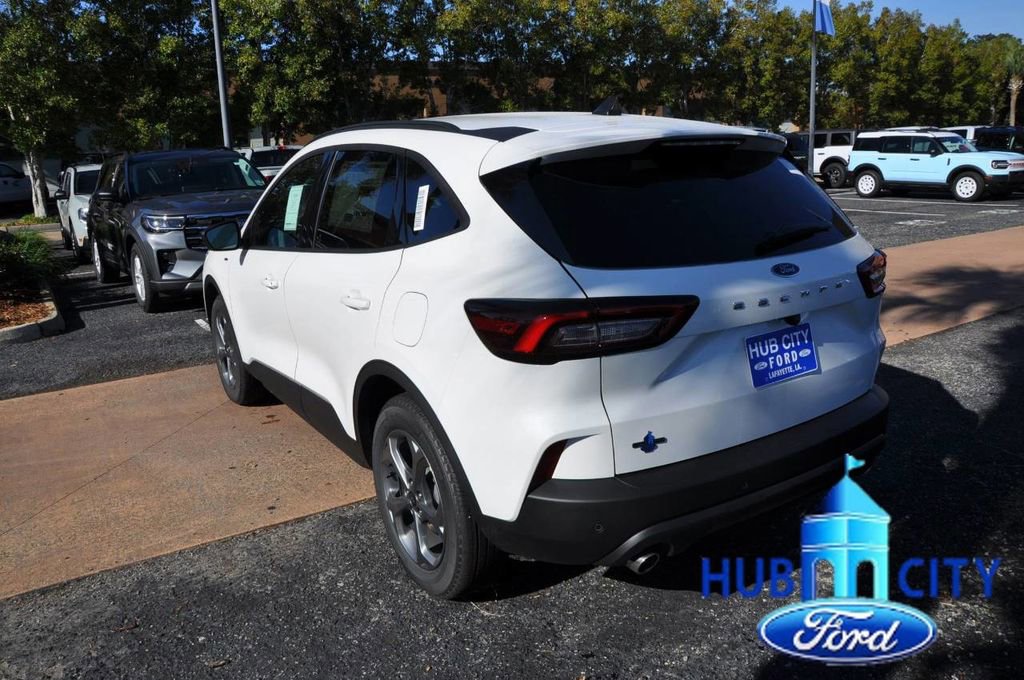 New 2026 Ford Escape ST-Line w/ Tech Pack #1 image 3
