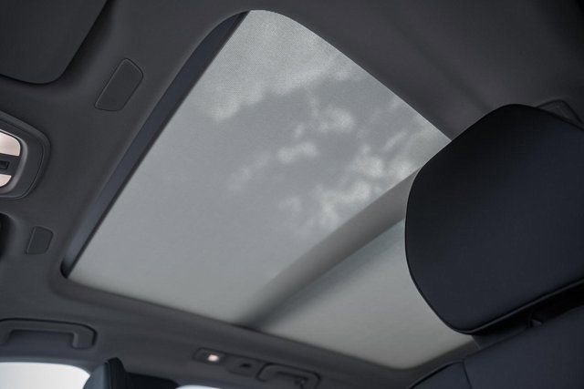 New 2026 Volvo XC60 B5 Plus w/ Protection Package Premier image 32