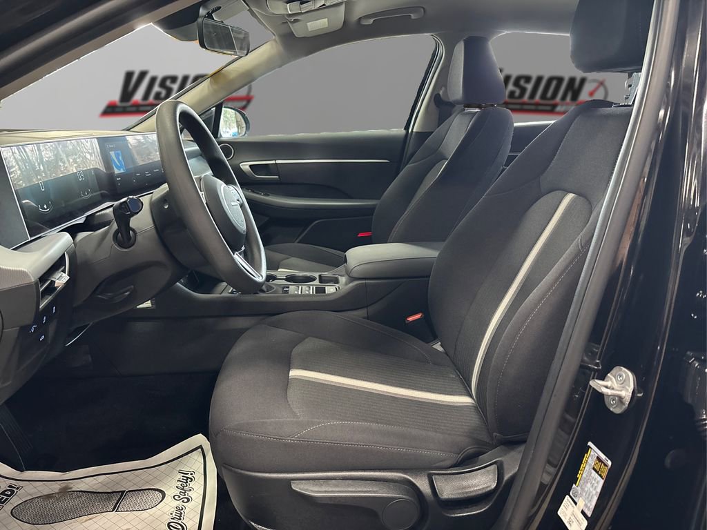 Certified 2025 Hyundai Sonata SE image 9