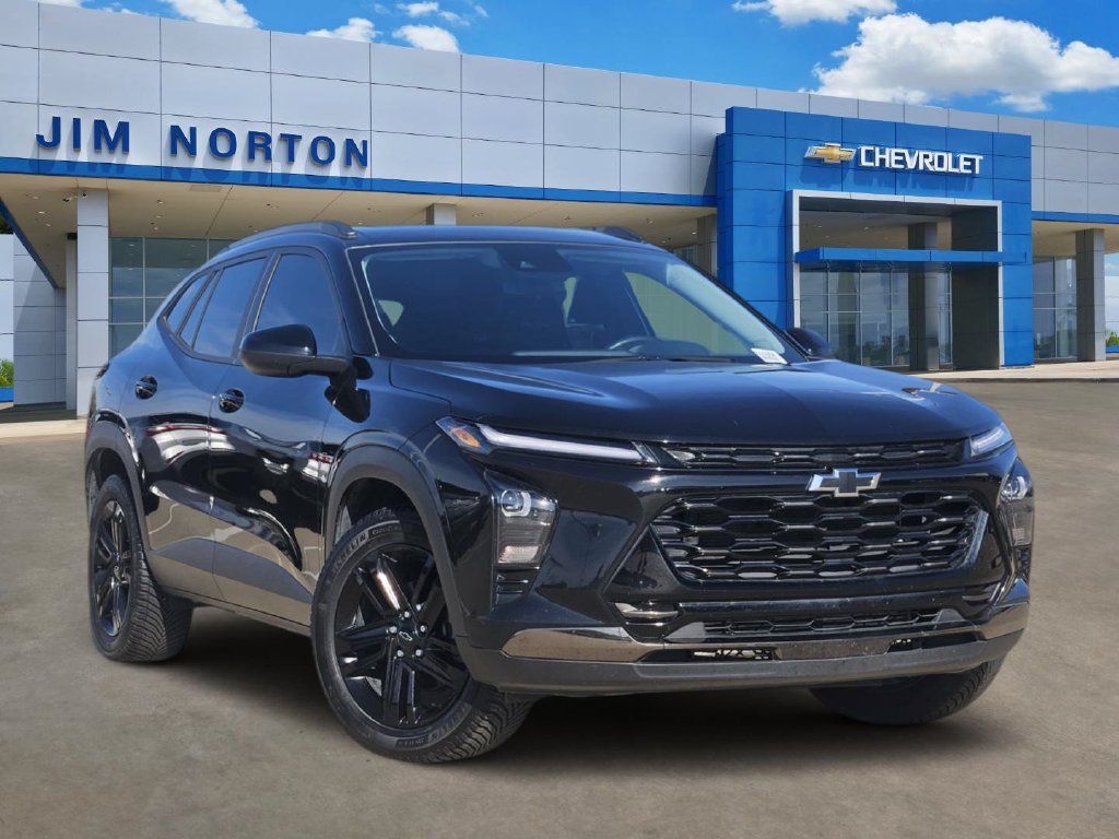Used 2025 Chevrolet Trax ACTIV w/ Sunroof Package FWD 360° Tour