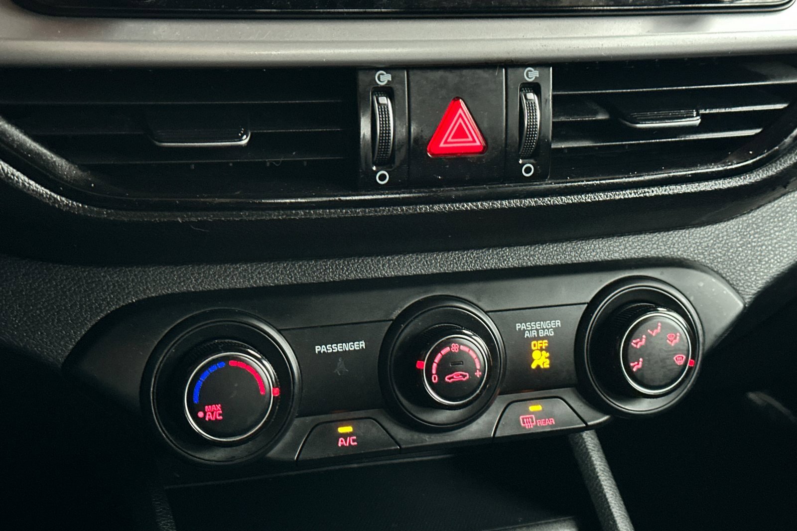 Used 2020 Kia Forte LXS image 25