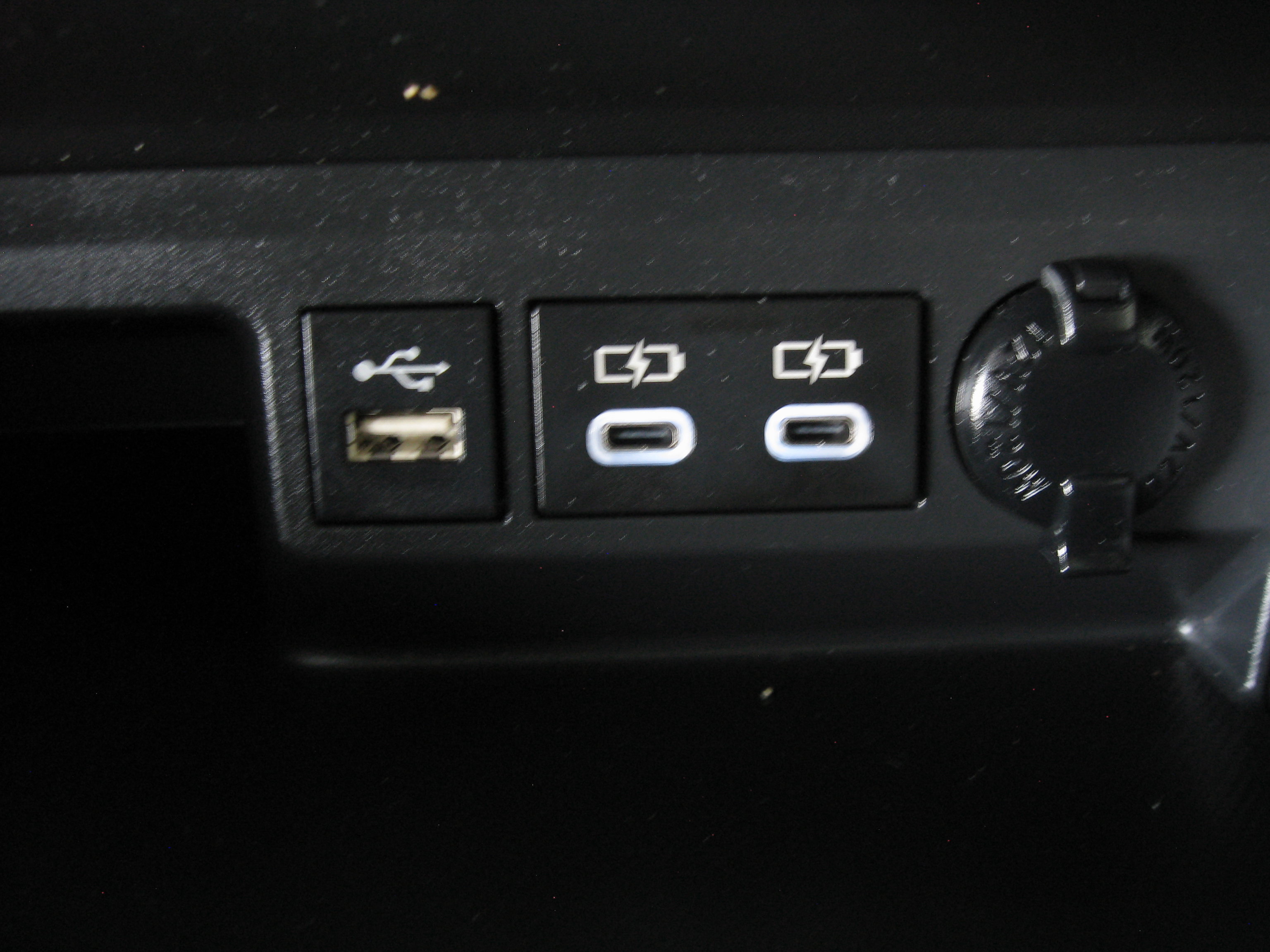 Used 2023 Toyota Highlander Limited AWD/4WD image 18