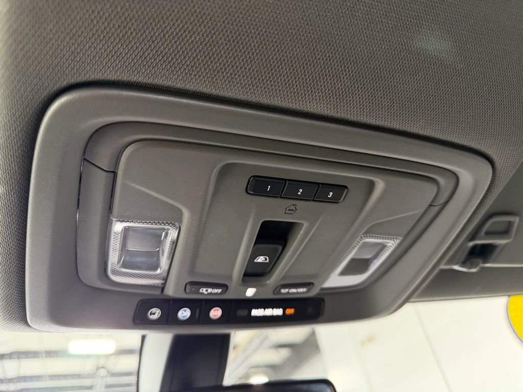 Used 2021 GMC Sierra 1500 Elevation w/ Preferred Package image 26