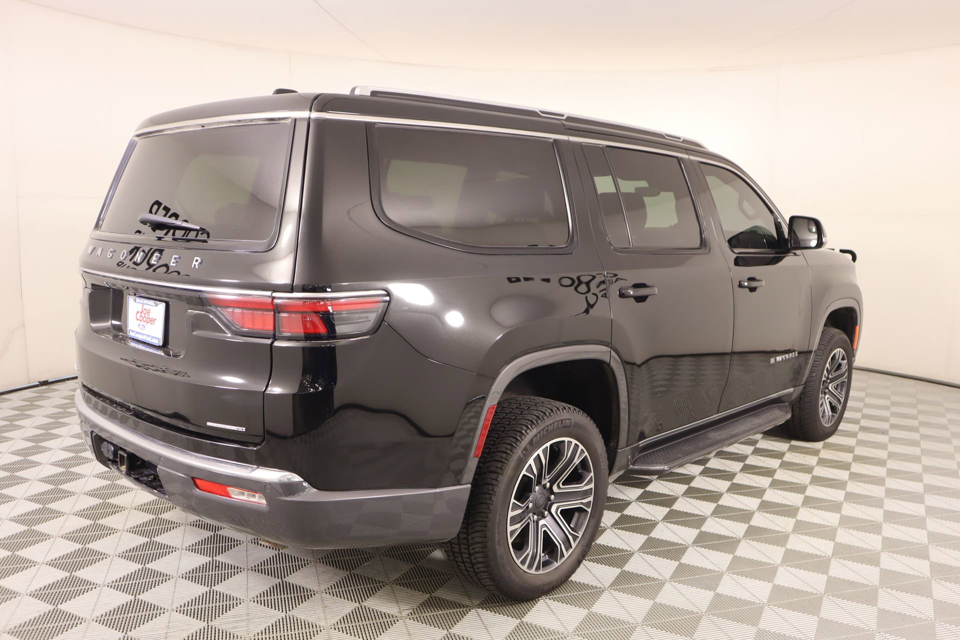 Used 2022 Jeep Wagoneer Series III w/ Flexible Seating Group AWD/4WD image 21