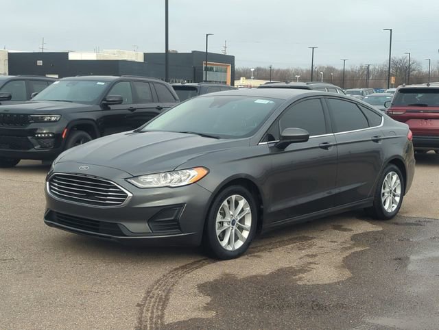 Used 2020 Ford Fusion SE image 7