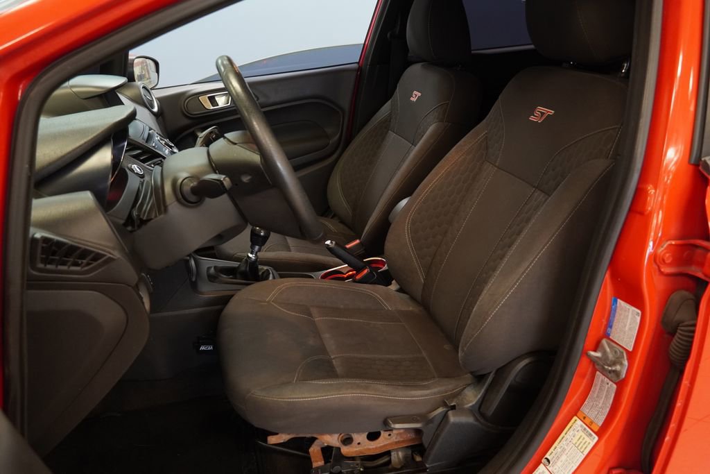 Used 2014 Ford Fiesta ST image 3