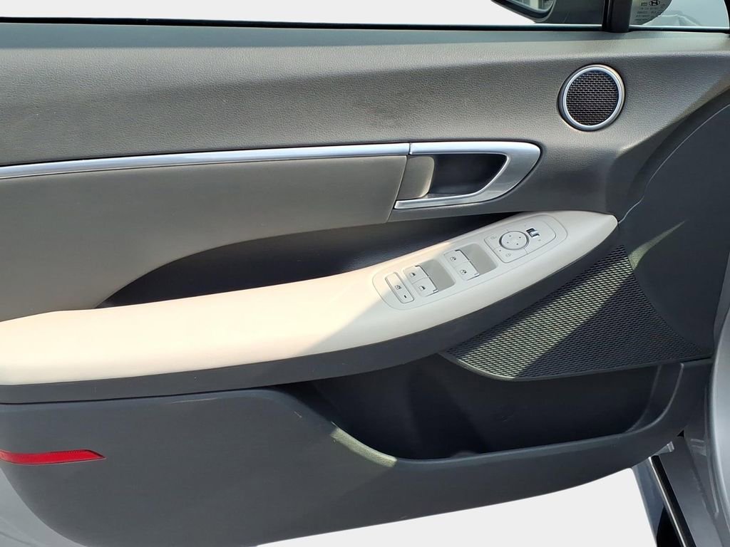 Used 2023 Hyundai Sonata SEL image 8