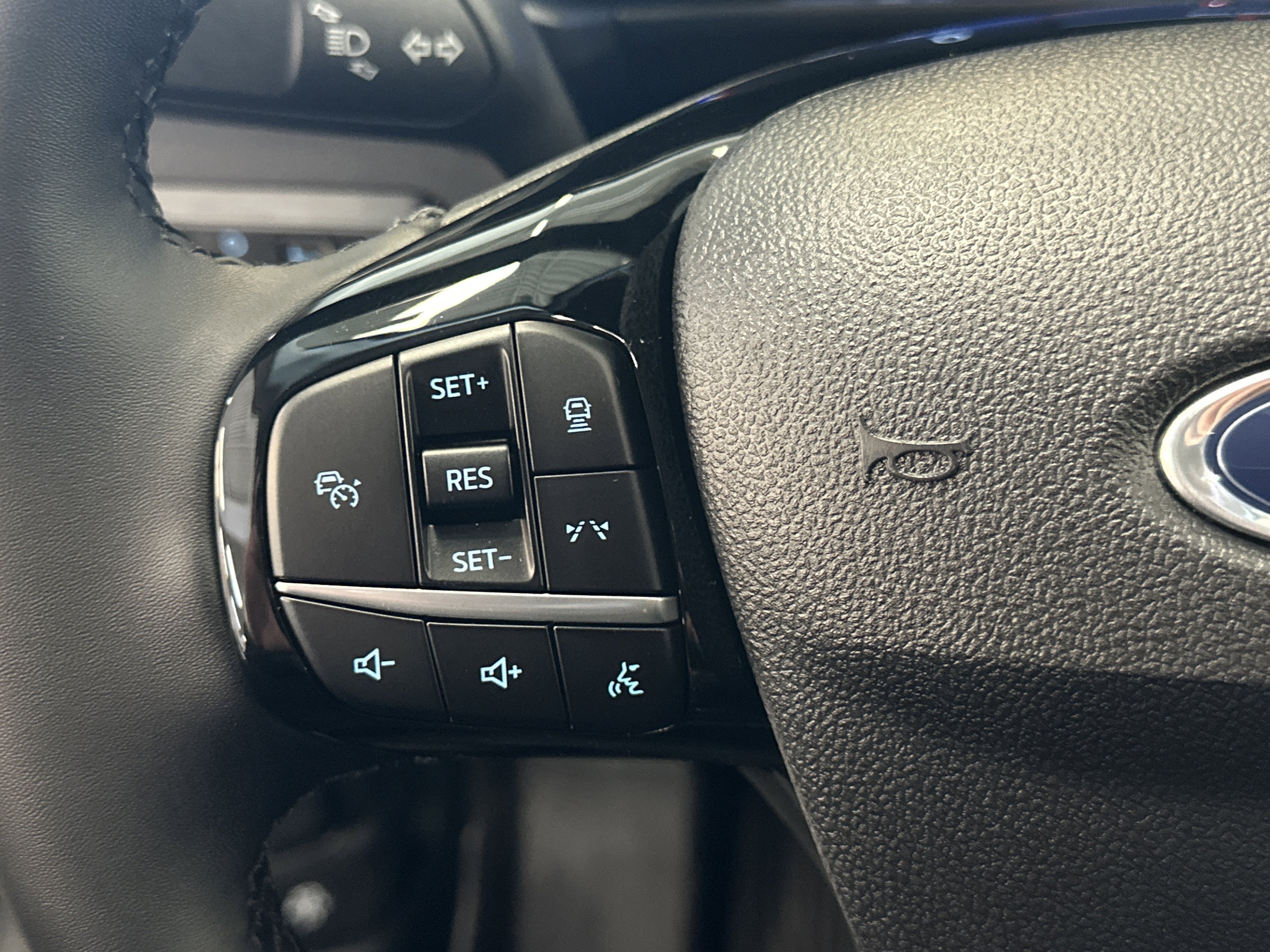 Used 2023 Ford Escape Active w/ Tech Pack #1 image 33