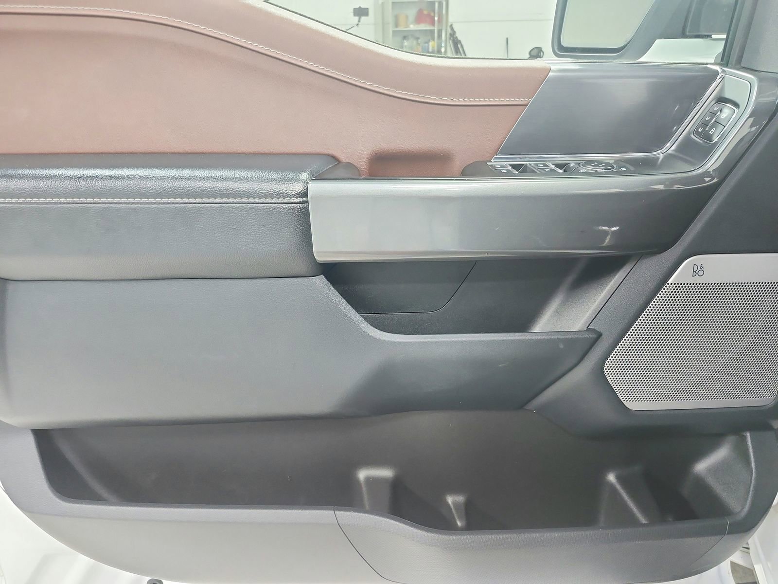 Used 2023 Ford F150 Lariat w/ Equipment Group 502A High image 39