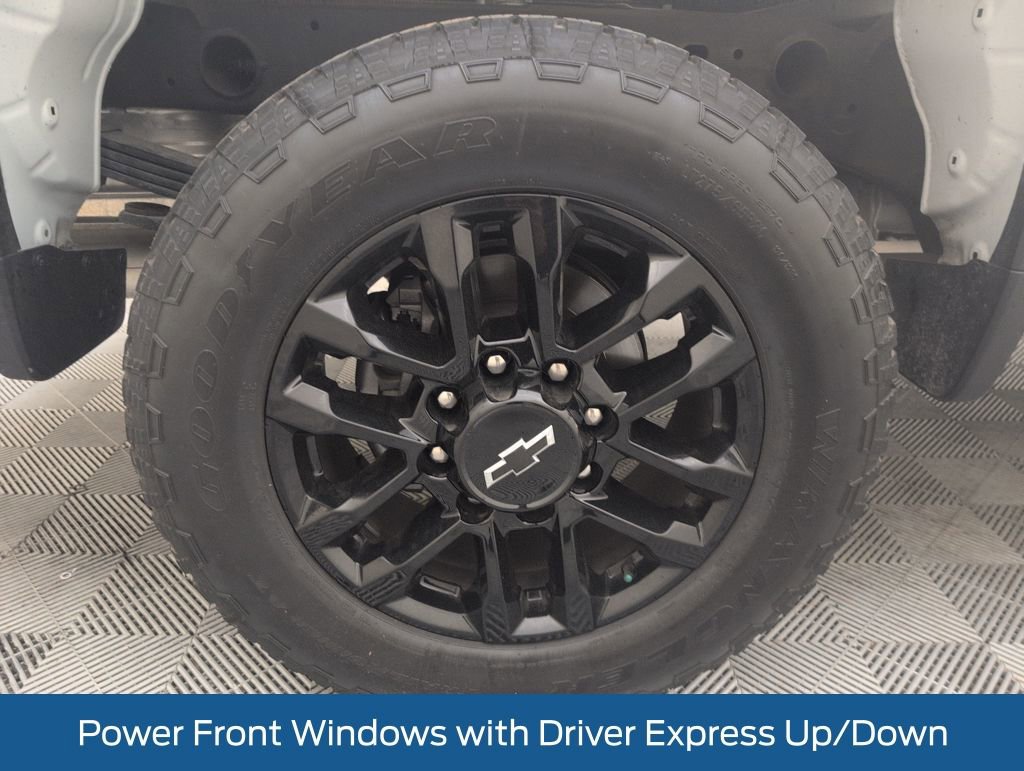 Used 2025 Chevrolet Silverado 2500 Custom w/ Custom Blackout Package image 21