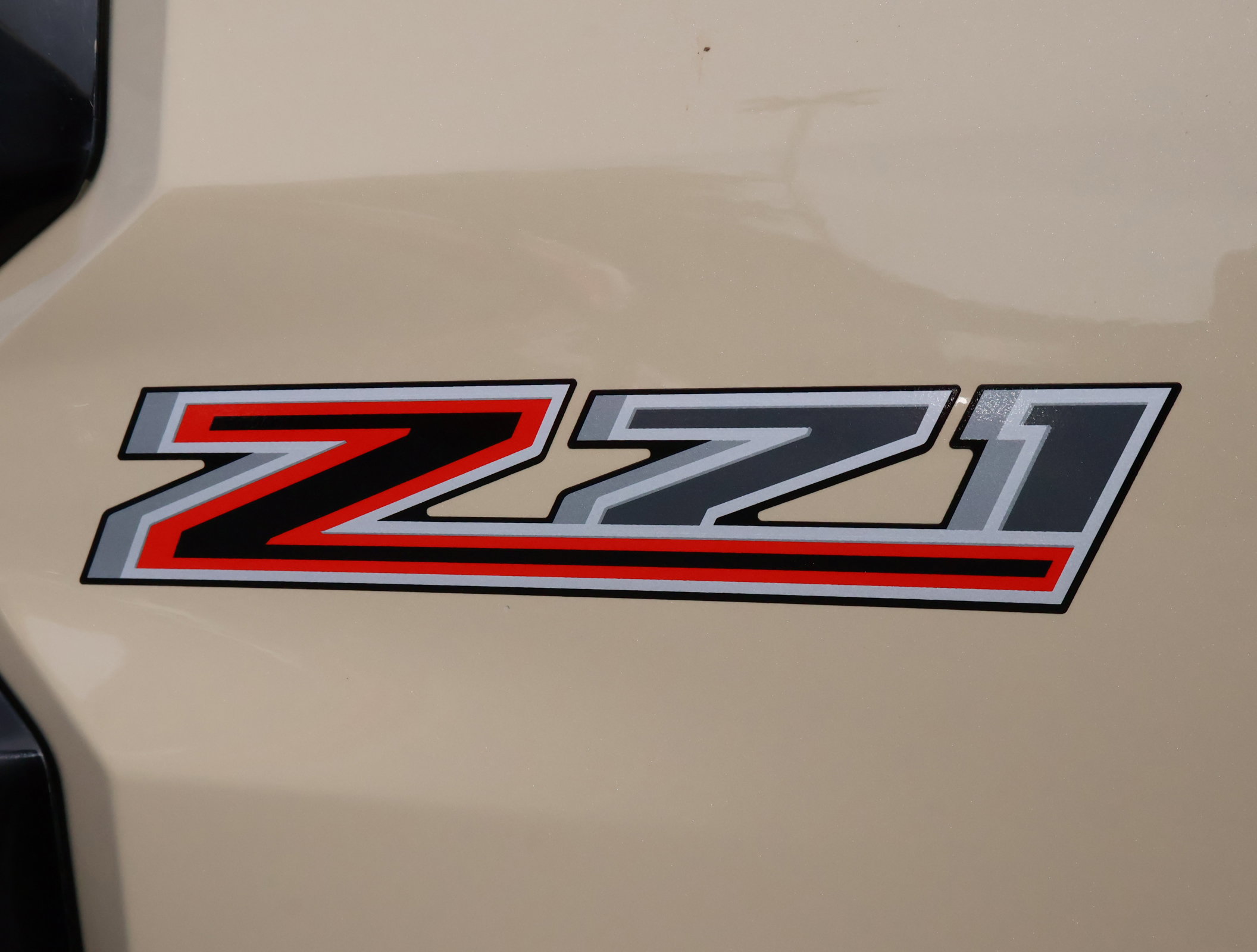 Used 2024 Chevrolet Colorado Z71 w/ Z71 Convenience Package 2 image 6