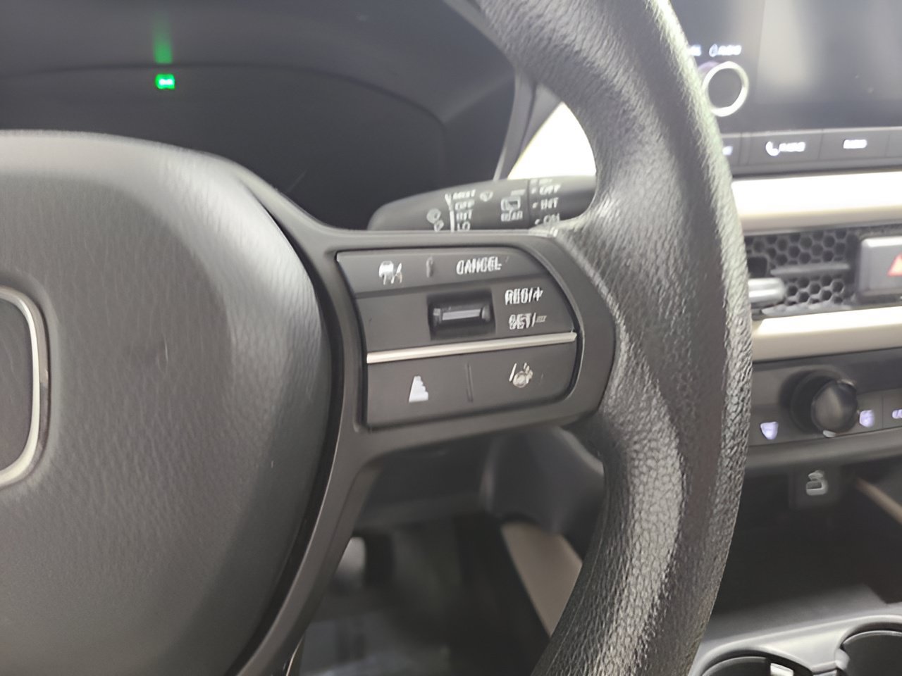 Used 2024 Honda HR-V LX image 23