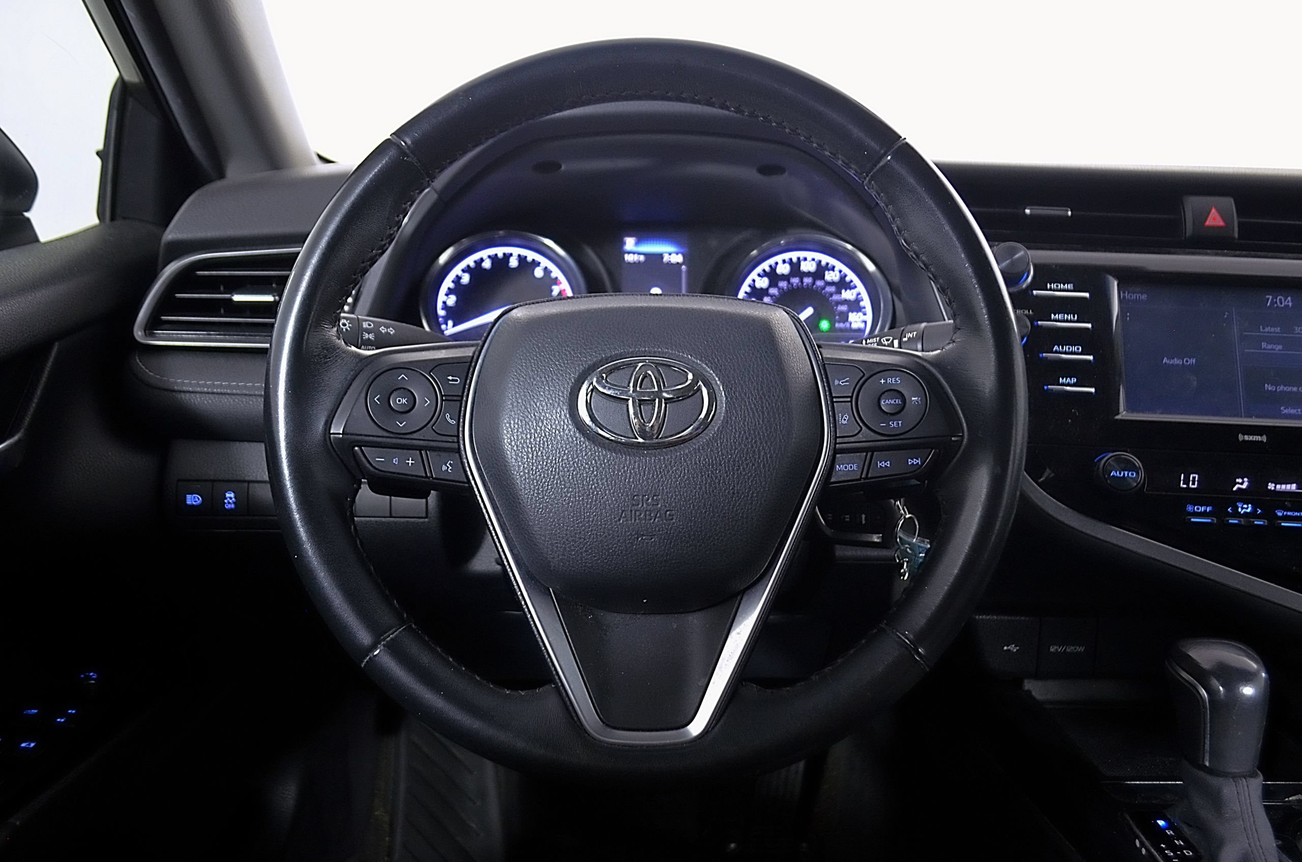 Used 2020 Toyota Camry SE FWD image 26