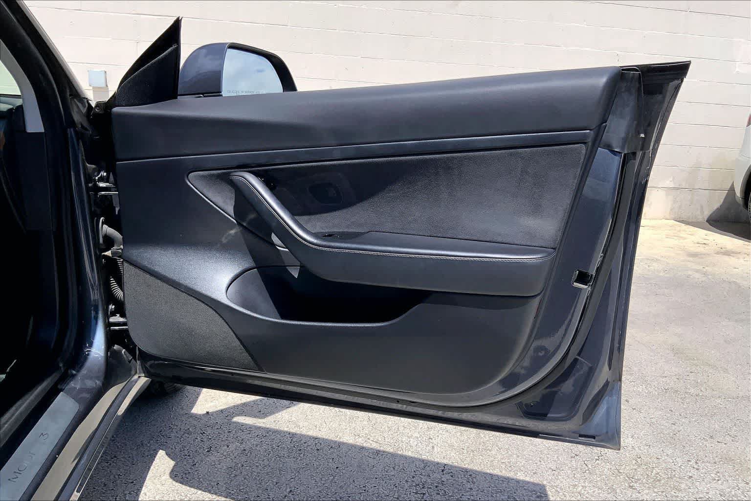 Used 2020 Tesla Model 3 Standard Range Plus RWD image 28