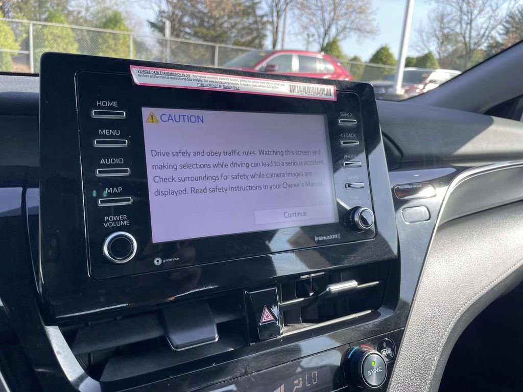 Used 2024 Toyota Camry SE image 38