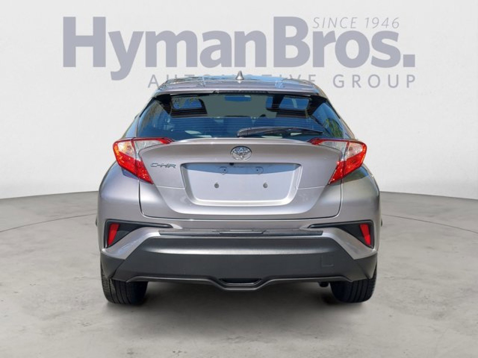 Used 2019 Toyota C-HR XLE image 4